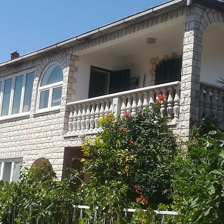 סטארי גראד Apartman Lorena מראה חיצוני תמונה