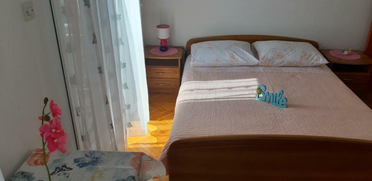 סטארי גראד Apartman Lorena מראה חיצוני תמונה