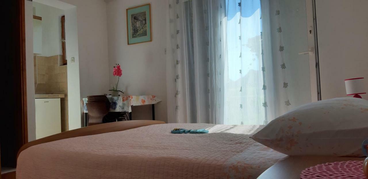 סטארי גראד Apartman Lorena מראה חיצוני תמונה